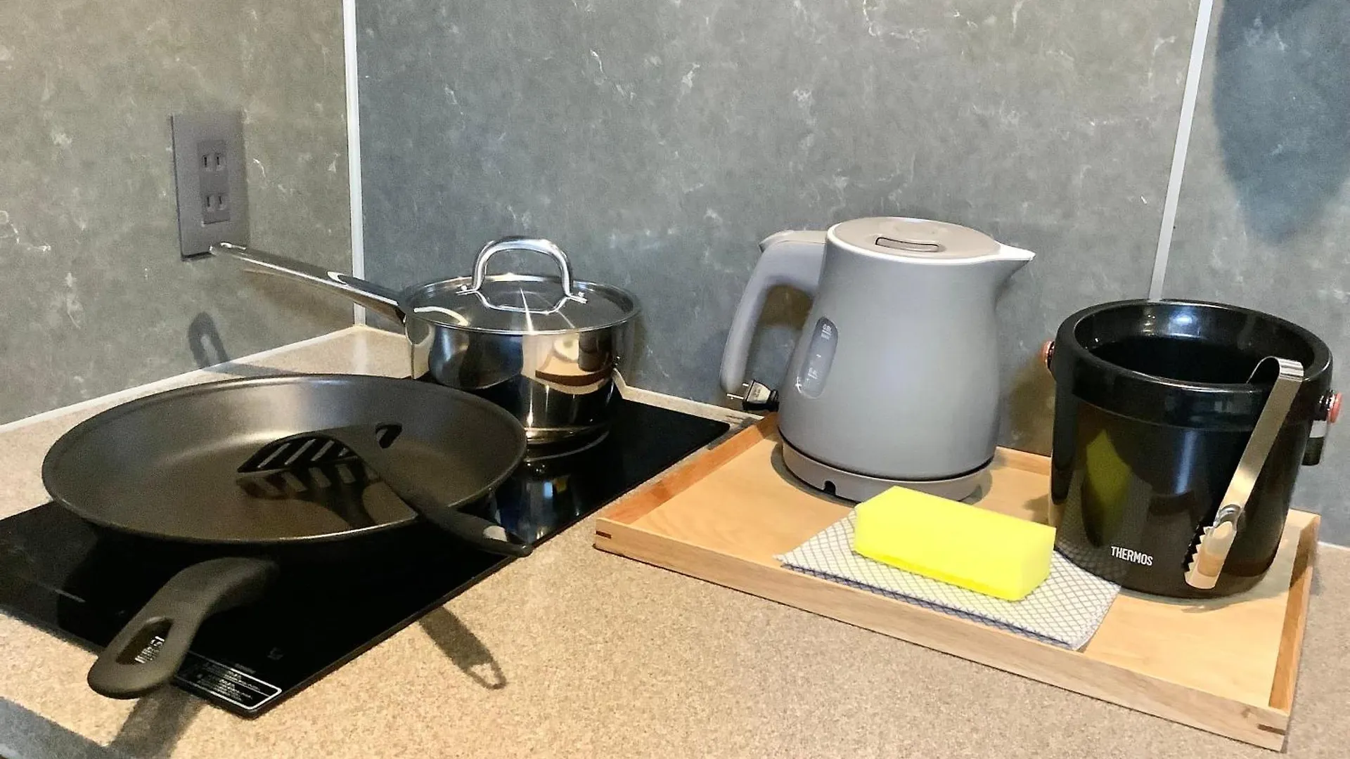 Monday Apart Premium Ginza Shintomicho Tokyo Aparthotel