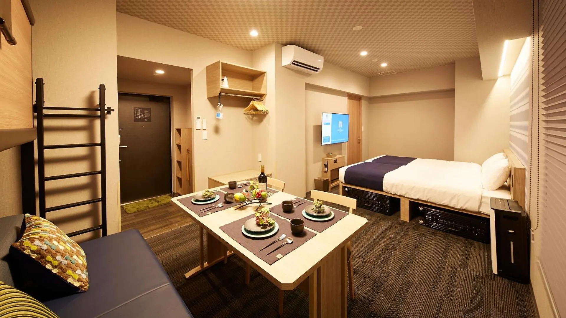 Monday Apart Premium Ginza Shintomicho Tokyo