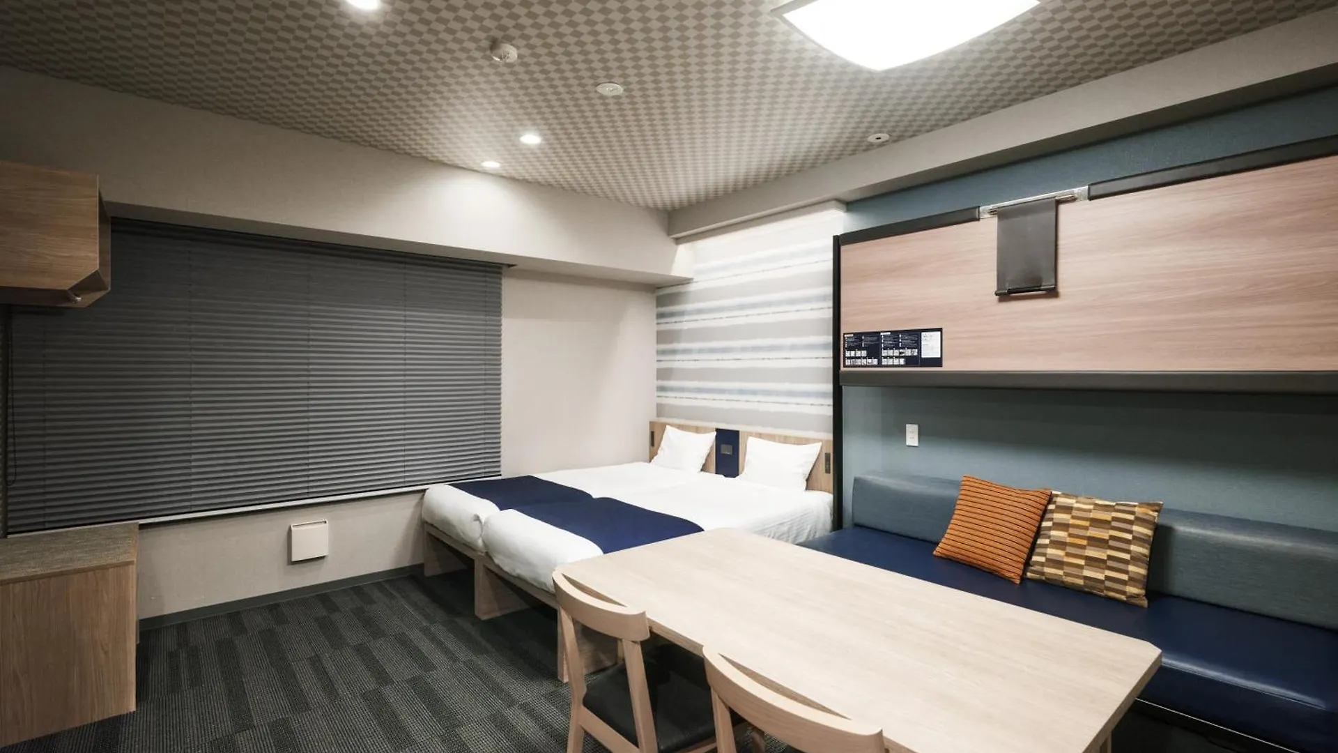 Monday Apart Premium Ginza Shintomicho Tokyo