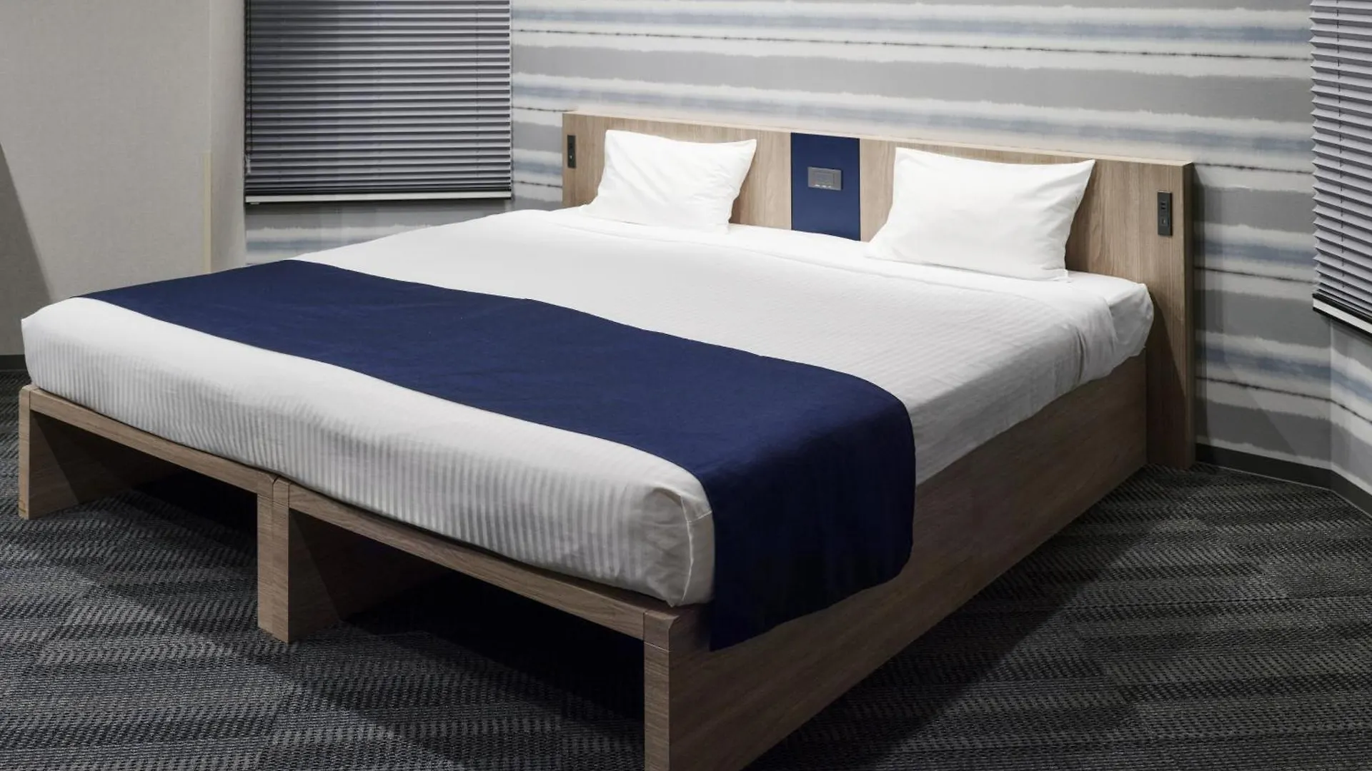 Monday Apart Premium Ginza Shintomicho Tokyo 4*,  Japan