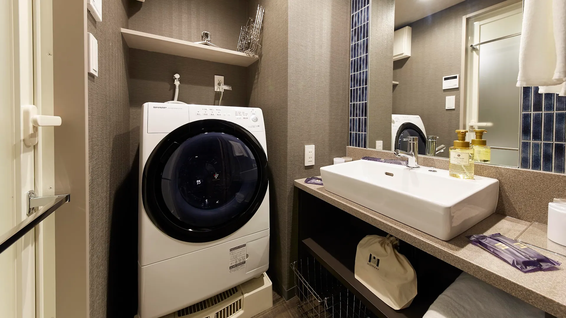 Monday Apart Premium Ginza Shintomicho Tóquio Apart-hotel